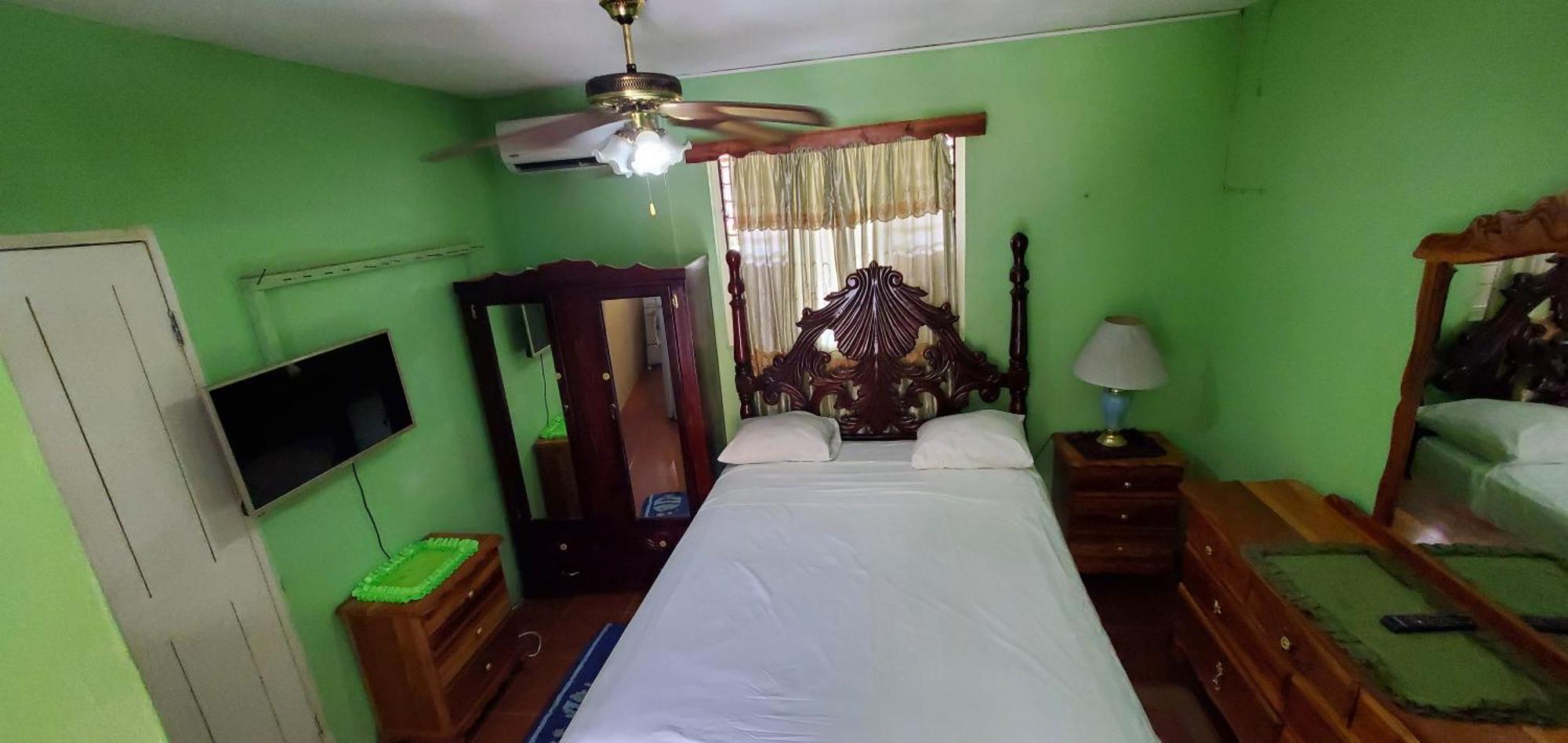 Little Shaw Park Guest House Очо-Риос Экстерьер фото