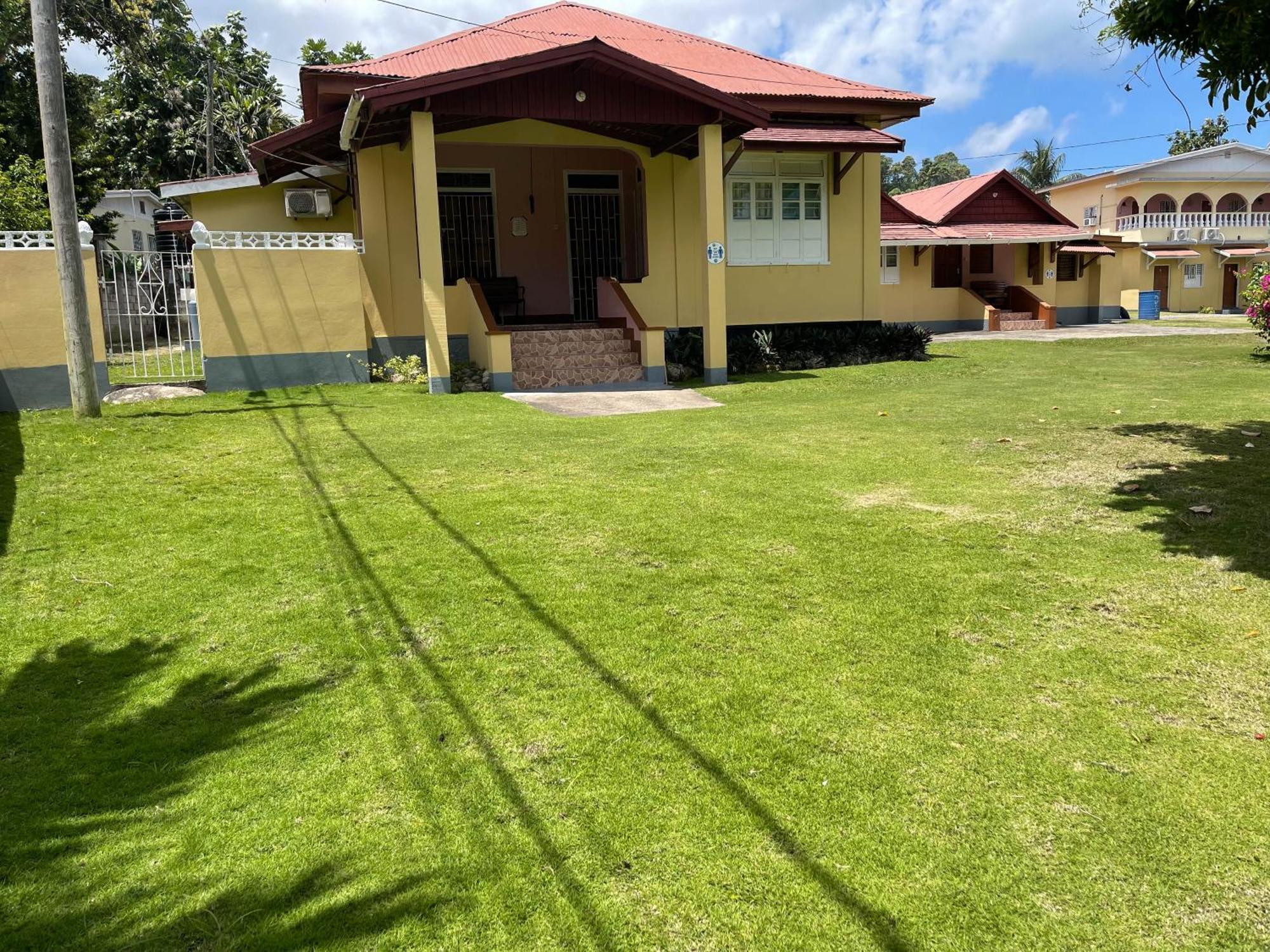 Little Shaw Park Guest House Очо-Риос Экстерьер фото