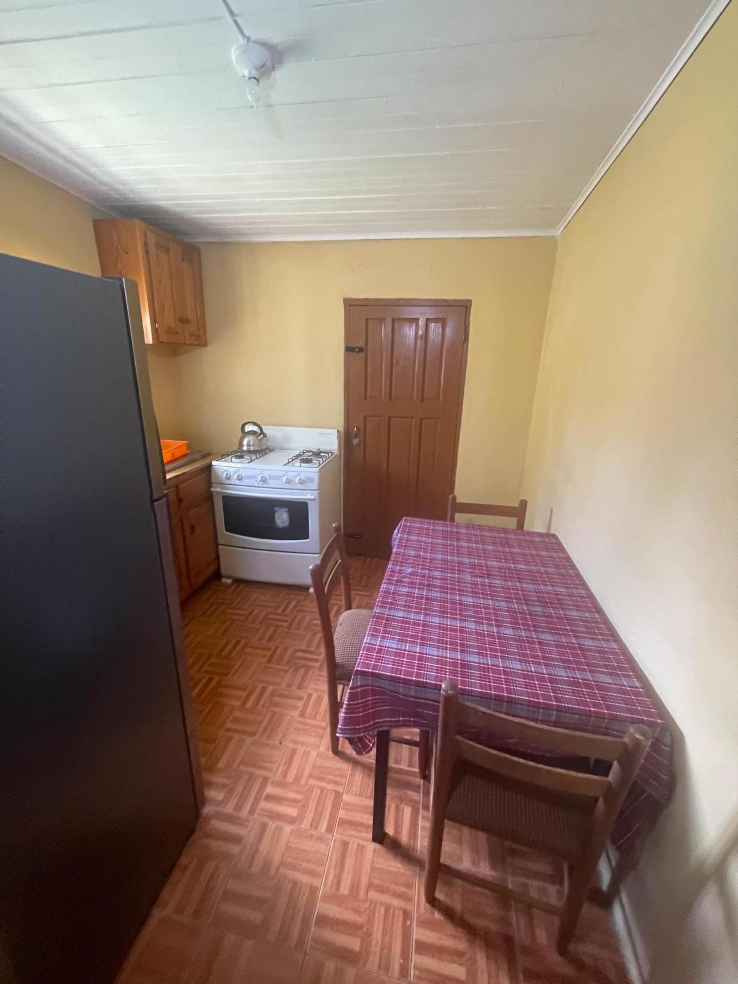 Little Shaw Park Guest House Очо-Риос Экстерьер фото